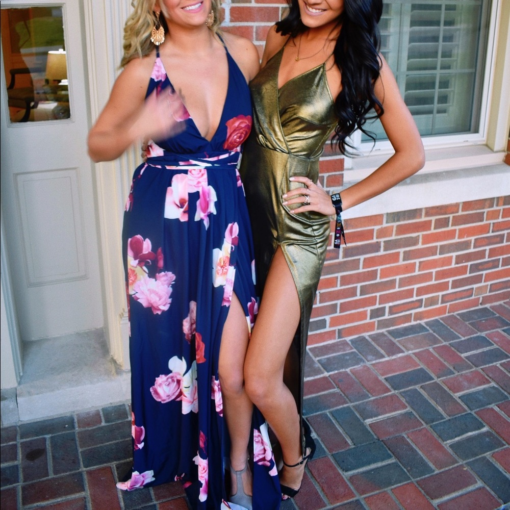 Jessa maxi dress in gold/metallic - Revolve